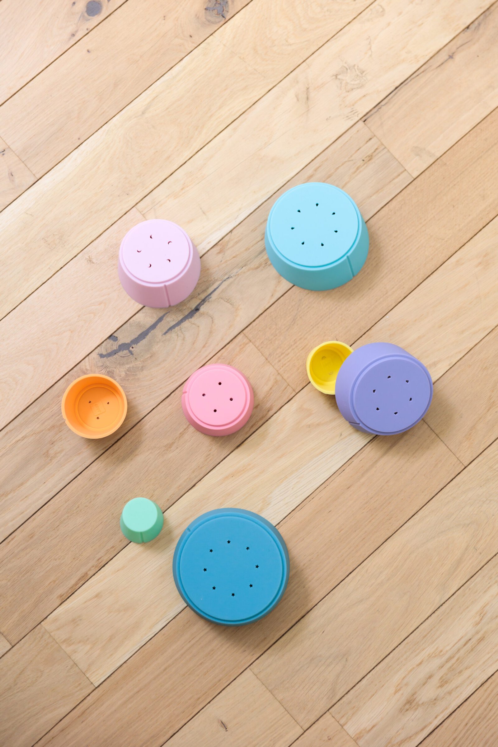 Colorful stacking figures