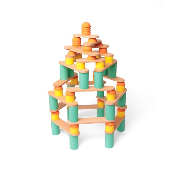 Open play set for building imaginary objects